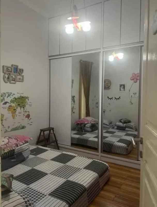 dijual rumah perumahan puri kranji regency