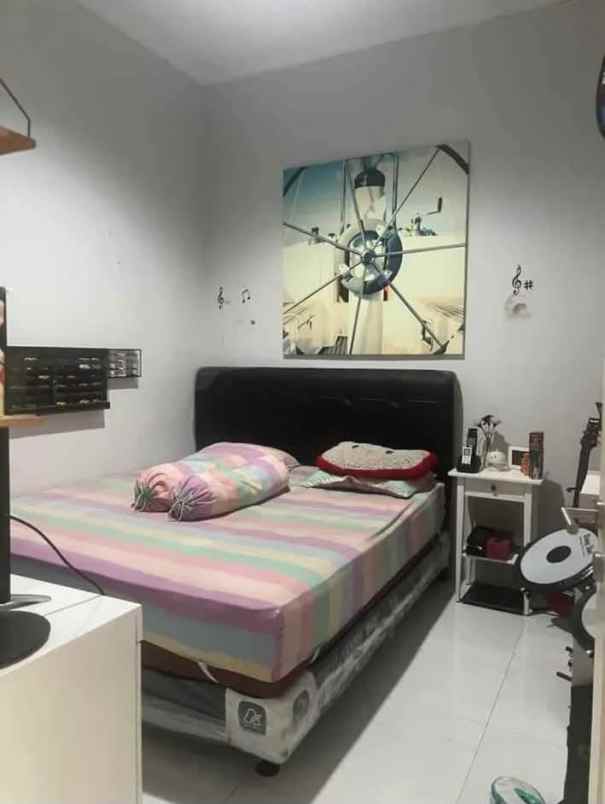 dijual rumah perumahan puri kranji regency