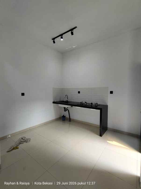 dijual rumah perumahan taman wisma asri