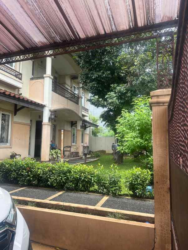 dijual rumah perumahan taman yasmin