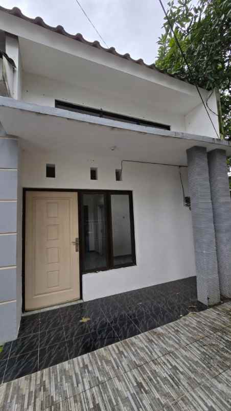 dijual rumah perumahan tirtasani