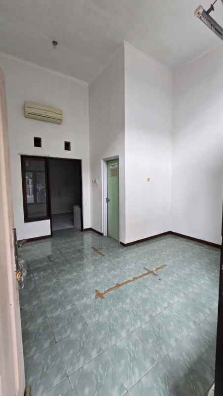 dijual rumah perumahan tirtasani