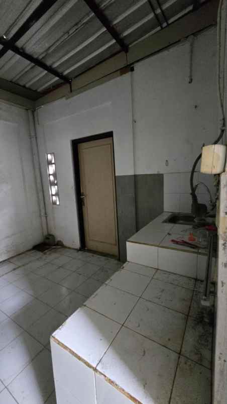 dijual rumah perumahan tirtasani