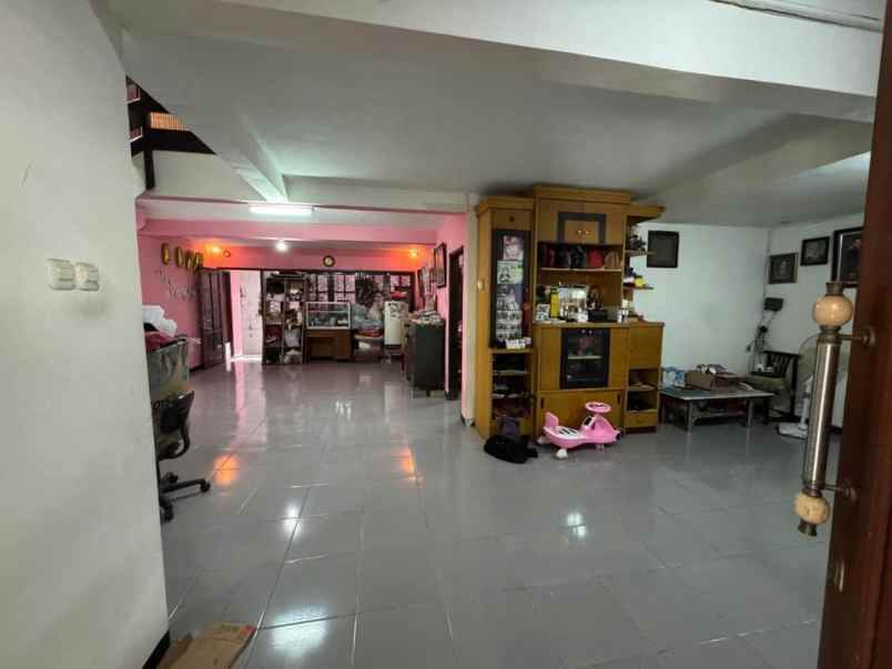 dijual rumah perumahan villa kalijudan