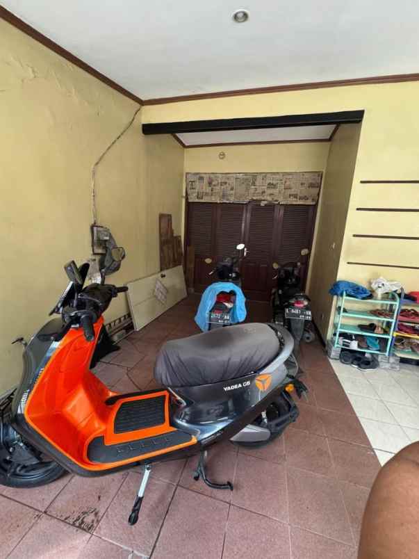 dijual rumah perumahan villa kalijudan