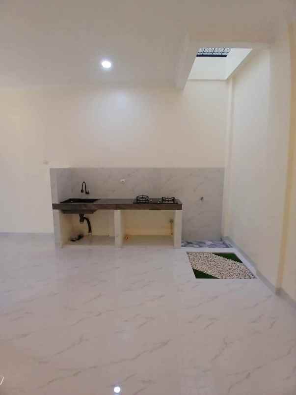 dijual rumah perumnas beji