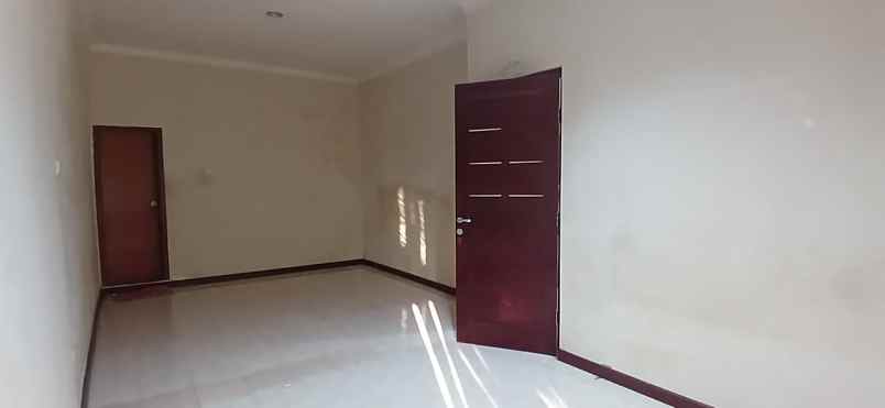 dijual rumah petogogan