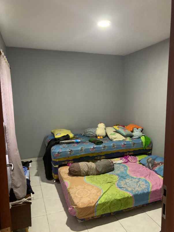 dijual rumah plus perabot lokasi raya dau malang