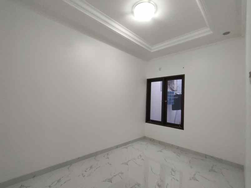 dijual rumah pondok bambu