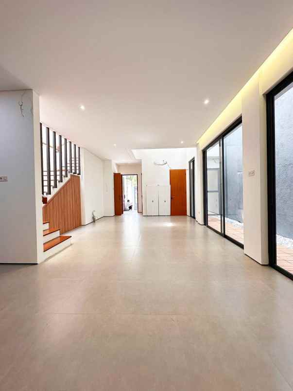 dijual rumah pondok bambu