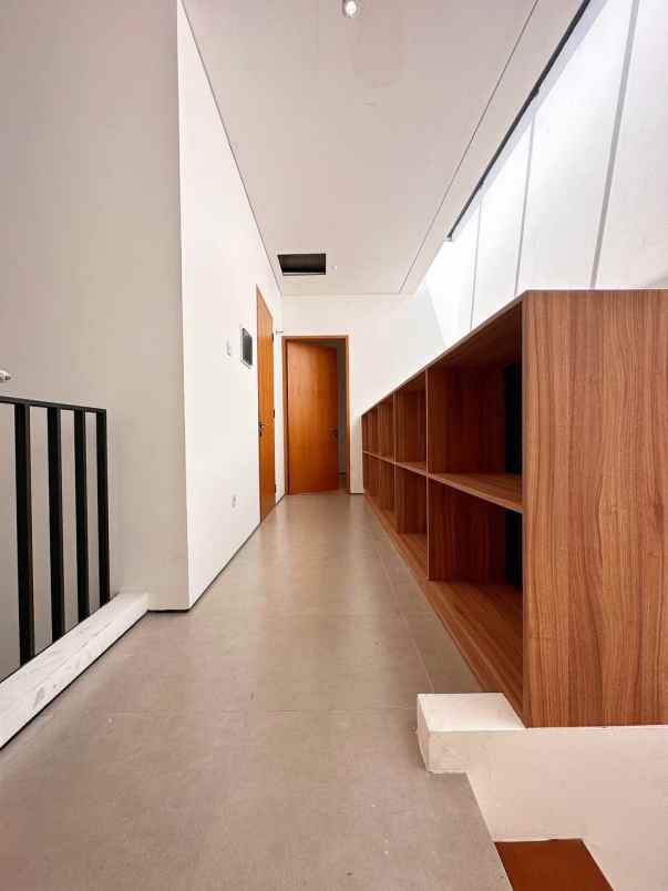 dijual rumah pondok bambu