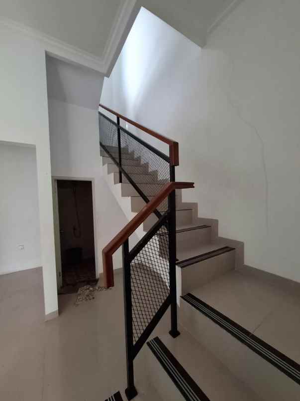 dijual rumah pondok benda pamulang