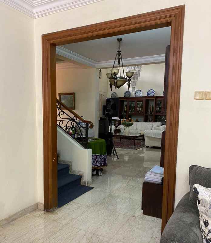 dijual rumah pondok indah