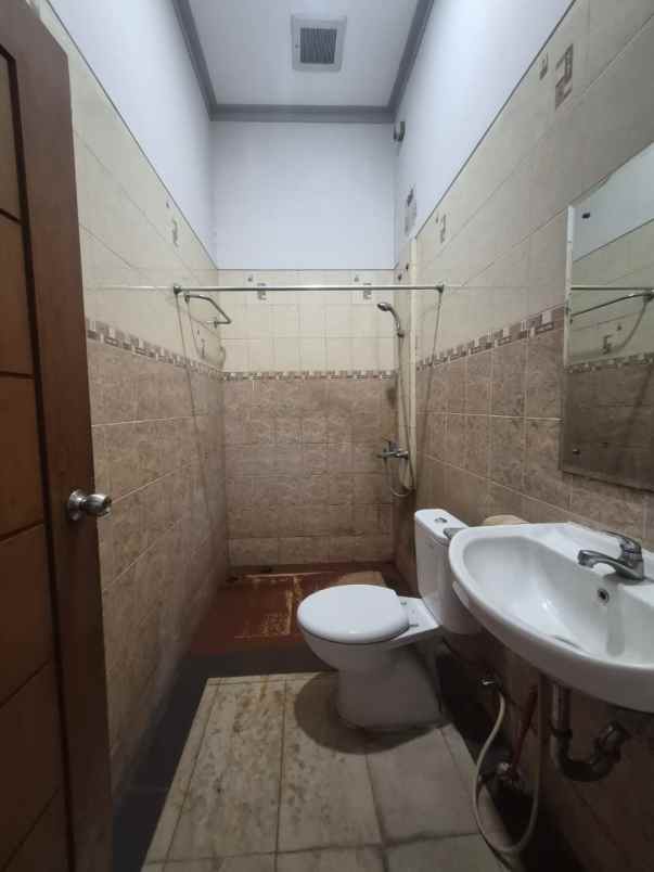 dijual rumah pondok kelapa