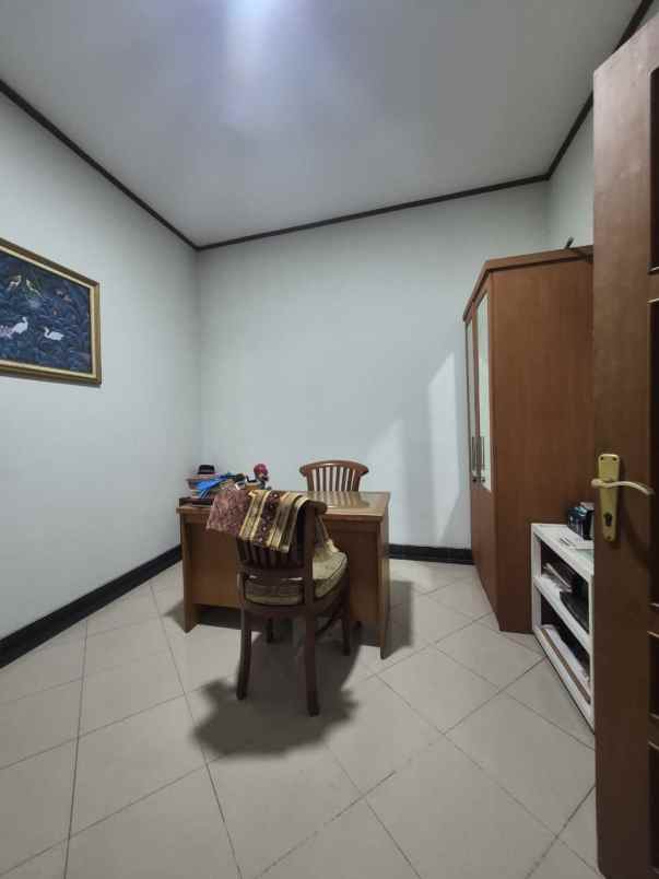 dijual rumah pondok kelapa