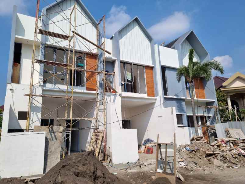 dijual rumah prapen indah