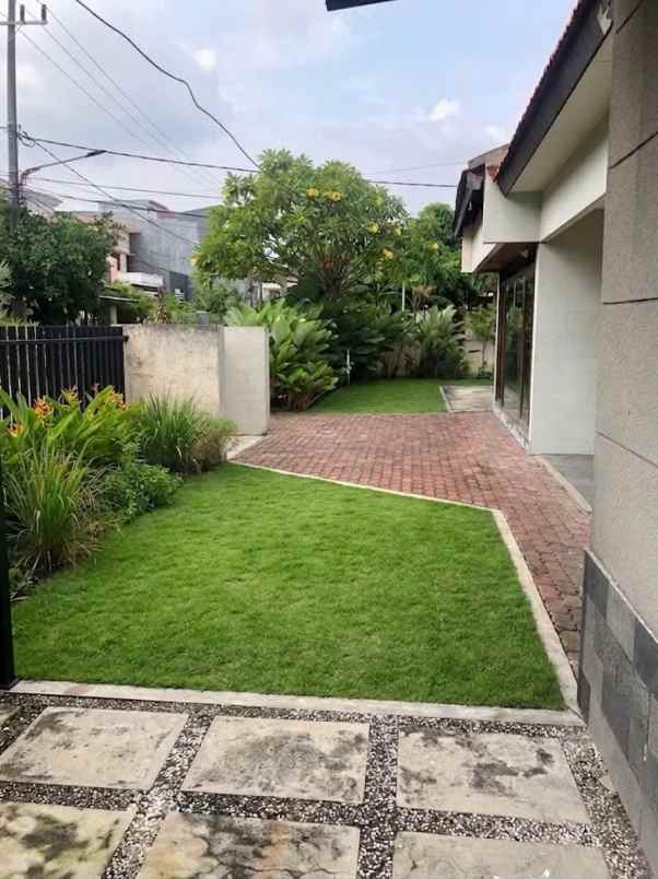 dijual rumah prapen indah