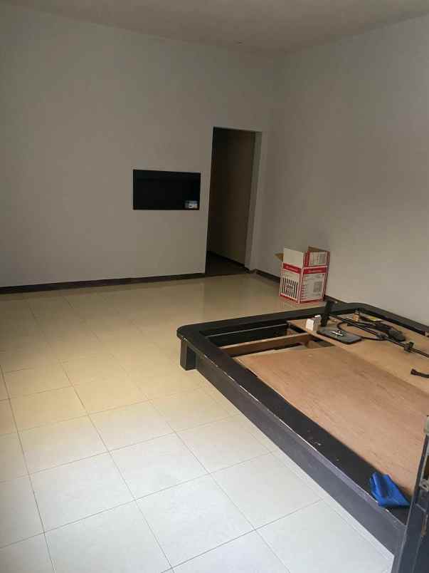 dijual rumah prapen indah