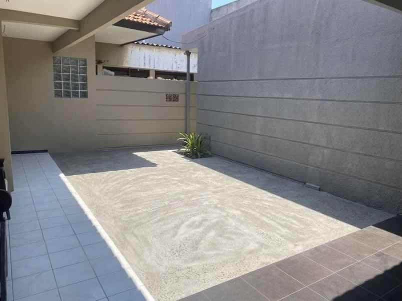 dijual rumah prapen indah
