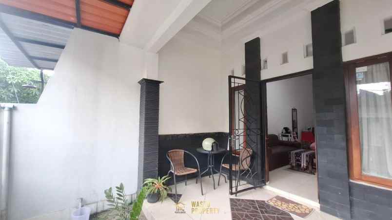dijual rumah pugeran maguwoharjo depok