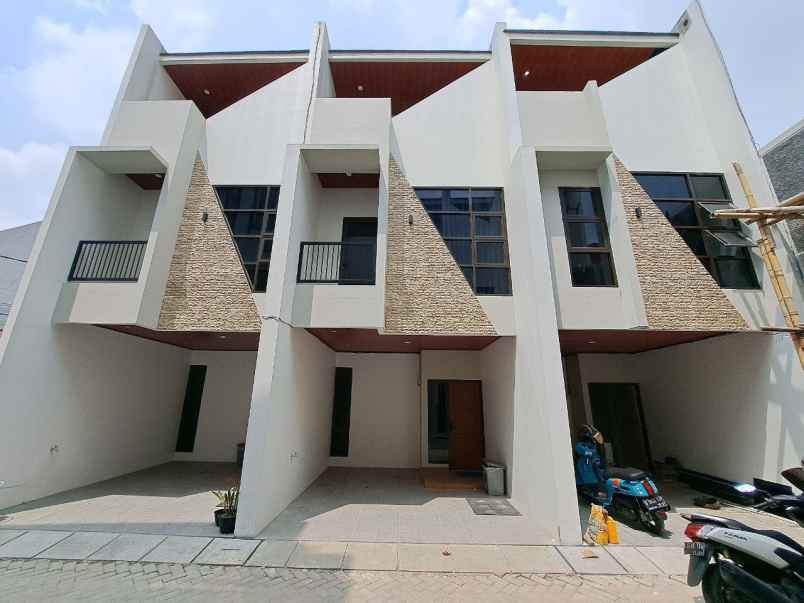 Rumah Pulogadung Dekat Velodrome Rs Persahabatan Jakarta