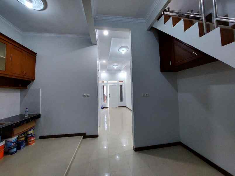 dijual rumah pup sektor 5