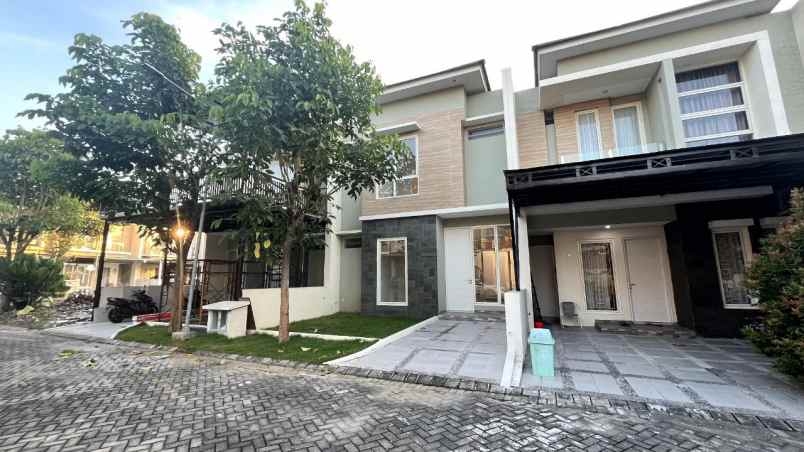 dijual rumah puri indah ketintang