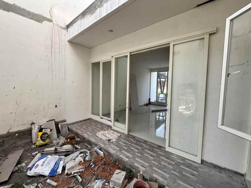 dijual rumah puri indah ketintang