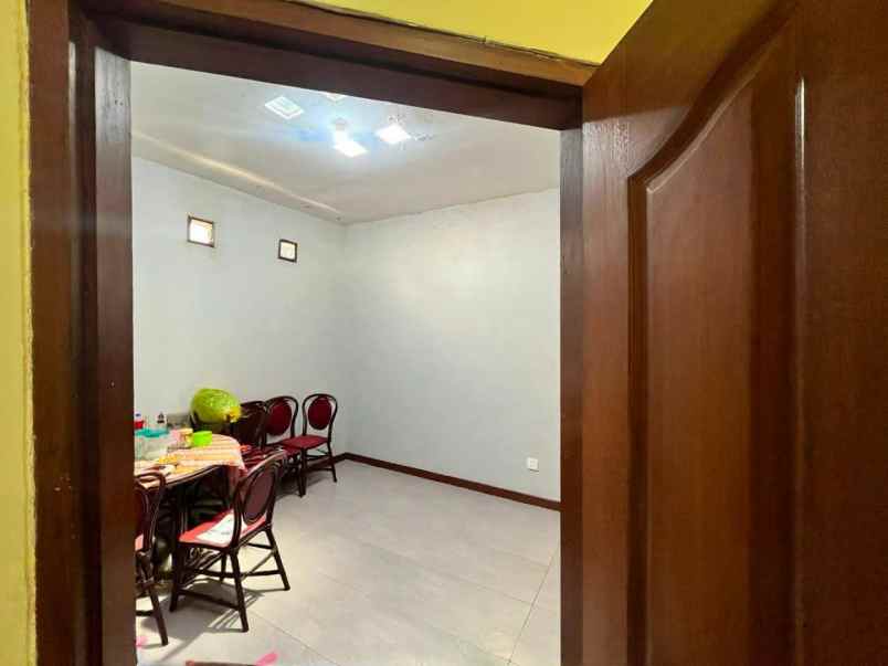 dijual rumah puri jimbaran