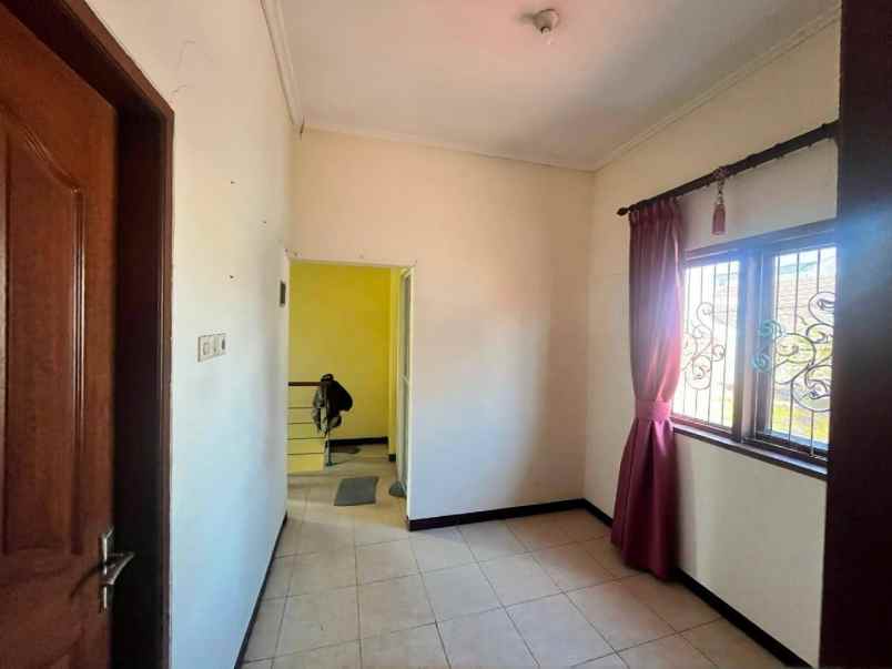 dijual rumah puri jimbaran