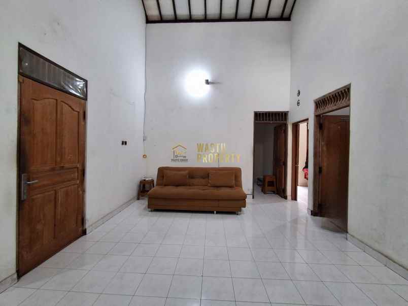 dijual rumah purwomartani