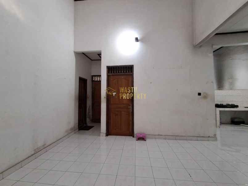 dijual rumah purwomartani