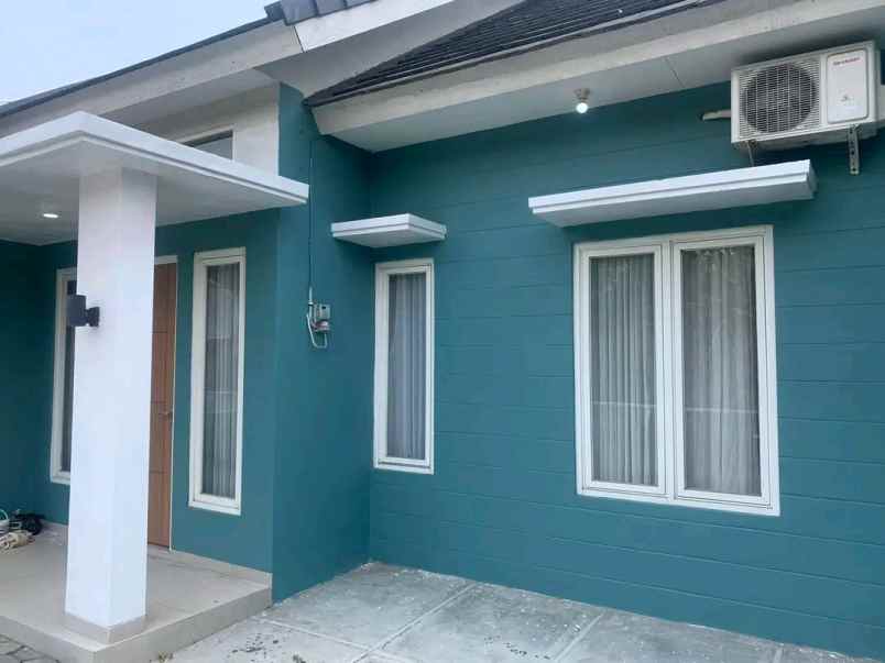 dijual rumah purwomartani