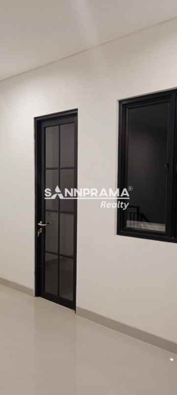 dijual rumah rangkapan jaya depok