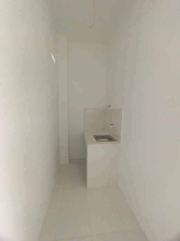 dijual rumah rawageni