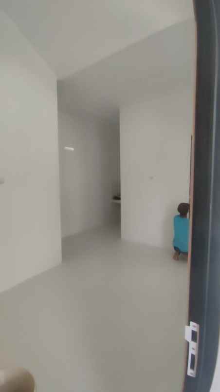 dijual rumah rawageni