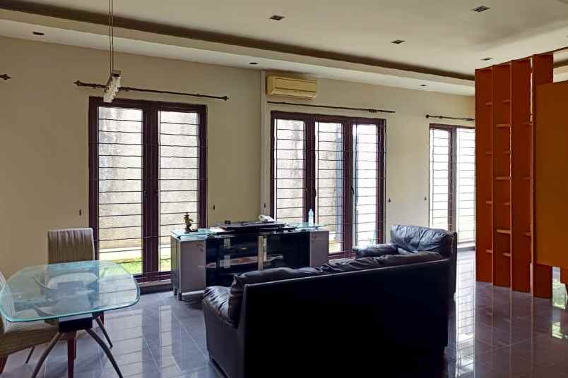 dijual rumah rawamangun