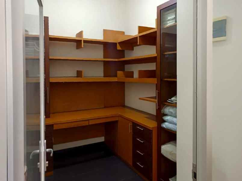 dijual rumah rawamangun