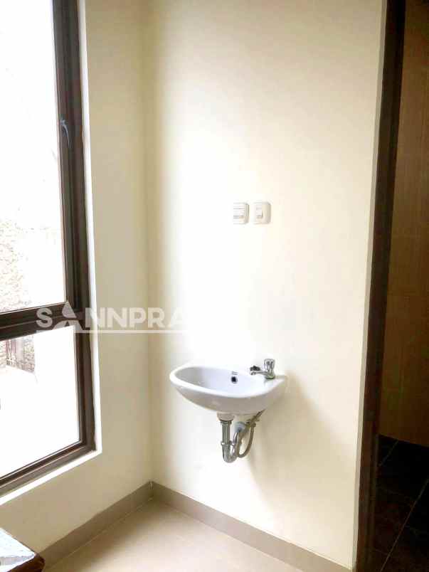 dijual rumah ready stok dekat akses tol desari