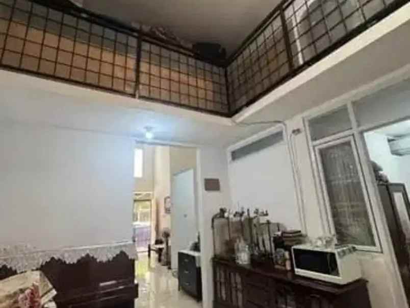 dijual rumah renovasi total siap huni kemang pratama
