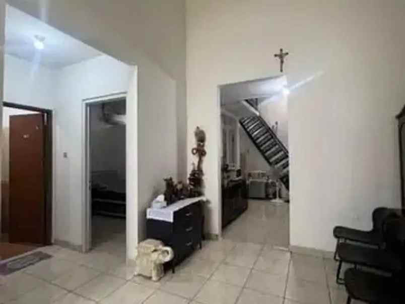 dijual rumah renovasi total siap huni kemang pratama