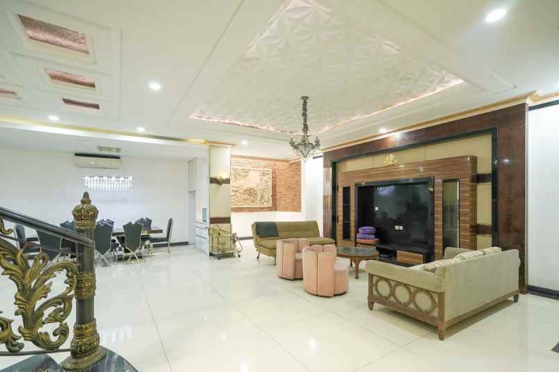 dijual rumah rumah mediterania