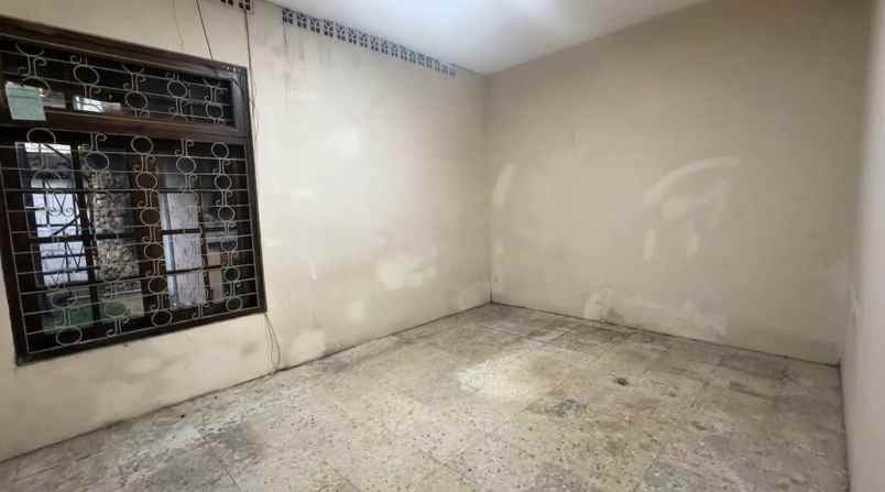 dijual rumah rumah salemba jakarta pusat