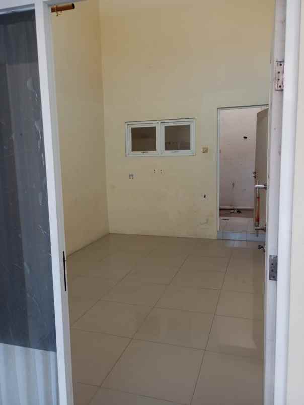 dijual rumah rungkut