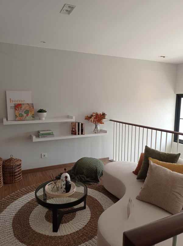 dijual rumah sambiroto