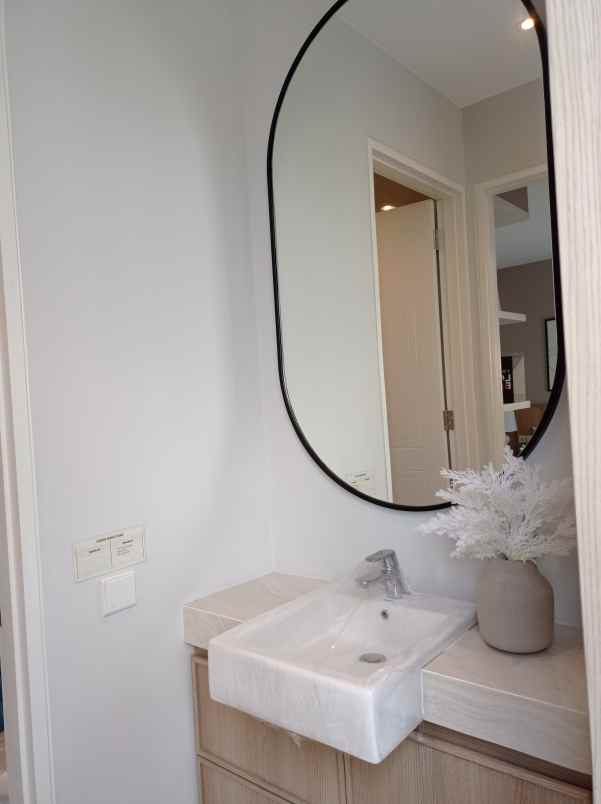 dijual rumah sambiroto