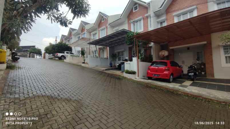 dijual rumah sariwangi