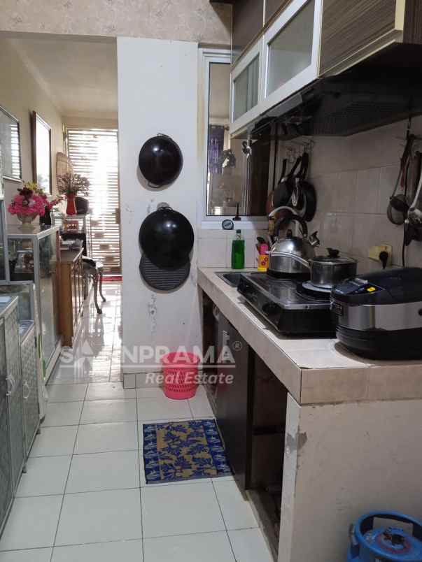 dijual rumah sawangan depok