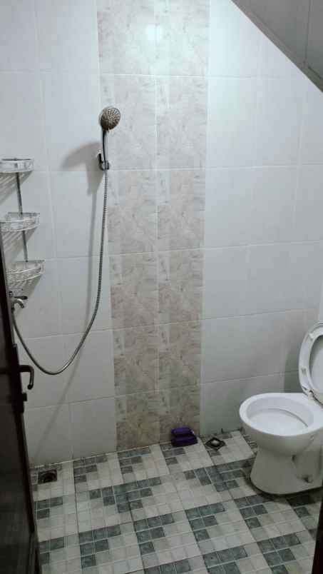 dijual rumah sawangan lama