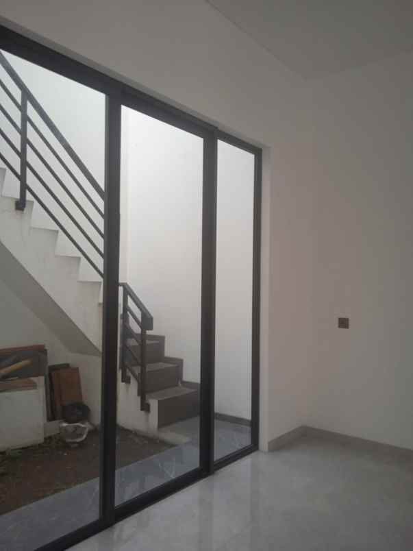 dijual rumah setra duta grande bandung